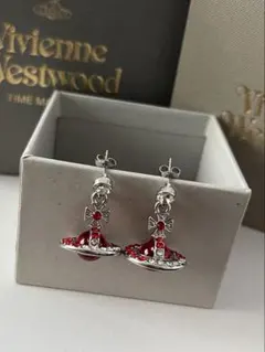 ヴィヴィアンウエストウッド レッドオーブピアス★