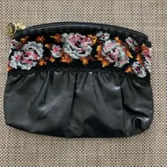 FEILER 黒い花柄ポーチ