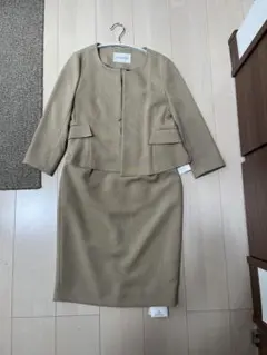 ラトータリテ　スーツ　セット　スカート　ジャケットのサムネイル