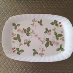 WEDGWOOD WILD STRAWBERRY ボーンチャイナ皿