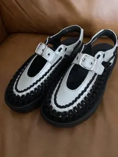 KEEN キーン ユニーク メリージェーン シルバー 24cm - メルカリ
