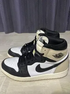 NIKE AIR JORDAN 1 ハイカット スニーカーのサムネイル