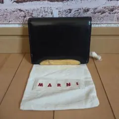 MARNI 二つ折り財布　ブラック　ゴールドのサムネイル
