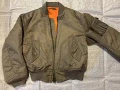 AVIREX キッズ 中綿ジャンパー 140くらい？