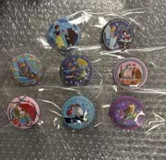 ディズニーキャラクターズ　刺繍缶バッジ　8点セット