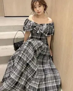 sheller シェリエフロッキーチェックロングワンピース - メルカリ