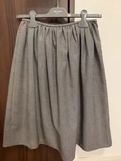未使用✨美品✨PRADA プラダ フレアスカート ベージュ 40サイズ PRADA(プラダ) 千鳥柄プリーツスカートP100XL P100XL ベージュ