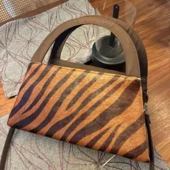 カナダ製 GENUINE SEALSKIN アザラシ革ショルダーバッグ - メルカリ