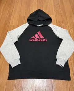 adidas フード付きパーカー