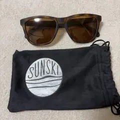 SUNSKI 偏光サングラス 巾着ケース付きのサムネイル