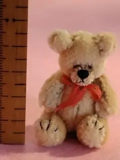 Item thumbnail for item 8049a9c0-b5a7-4d74-9fea-72869bcd7966