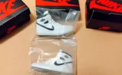 ⑭NIKE Air Jordan 1 メタリックブラック