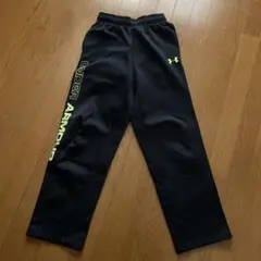Under Armour 黒 ジャージパンツ
