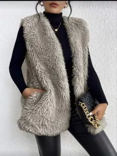 モカブラウン ファーベスト ロング丈　人気　秋冬ファッション　ふわふわ高見え