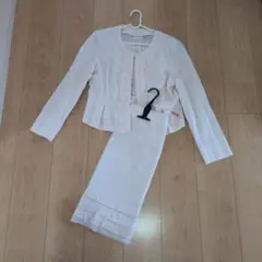 淡いピンク フリル付きスーツセット