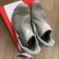 新品未使用　NIKE ウィメンズゴーフライイーズ