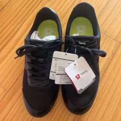 テクシーブラックスニーカー