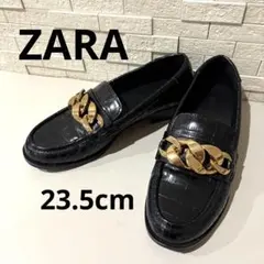 未使用級✨ ZARA クロコ型押し ローファー ゴールドチェーン 36 ブラックのサムネイル