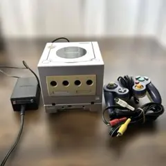 Nintendo GameCube シルバー 本体 コントローラー付きジャンク品