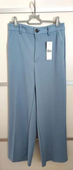 【新品・ 未使用】GU カットソーカラースラックス　Lサイズ　ライトブルー