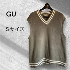 GU グリーン Vネック ニットベスト Sサイズ