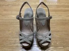 トゥモローランド アンドレアスース♣︎サンダル♣︎ベージュ♣︎新品のサムネイル