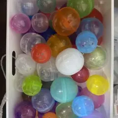 ガチャガチャ カプセル 空