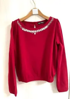 トップス　ビジュー付　赤　おしゃれ