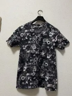 オニツカタイガー　フラワー総柄　半袖Tシャツ　/S　ブラック　花柄　ロゴワッペンのサムネイル