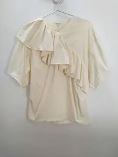 シクラス　フリルシャツのサムネイル