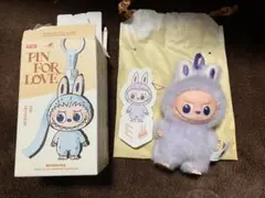 POP MART イニシャル　ラブブ E