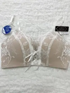 新品　エメフィール 　超盛ブラ ブラジャー　E75