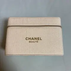 CHANEL BEAUTE アイボリー ポーチ