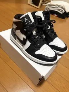 WMNS AIR JORDAN 1 MID