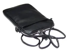 ■新品　送料込み■牛革エンボス加工　サコッシュ　マルチショルダーポシェット　黒