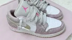 Nike Air Jordan 1 Low ホワイト/ピンク/ゴールド