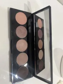 Item thumbnail for item d7a265bf-5c80-4f07-a8ae-0c5c283f14d9