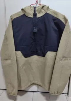 Reebok フード付きベージュジャケット Sサイズ