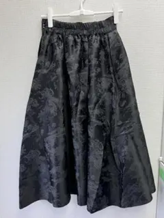 ジャガードスカート Sサイズ ブラック 上品 レディース フレアスカート ひざ丈