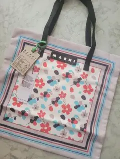 MARNI MARKET バンダナトート　トートバッグ　花柄のサムネイル