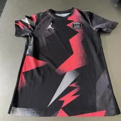 パリサンジェルマンとジョーダンのコラボ　約130サイズサッカーシャツ　キッズM
