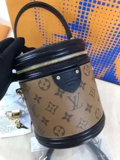 ドラゴン SaintChristopher バッグ 茶 レザー 大容量 編込み - メルカリ
