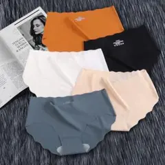 シームレスショーツ