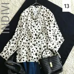INDIVI　美品　フラワープリントボウタイリボンブラウス　大きいサイズ　13のサムネイル