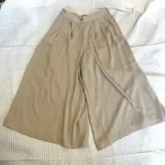 ベージュ ガウチョパンツ ワイドパンツ　comfort basic