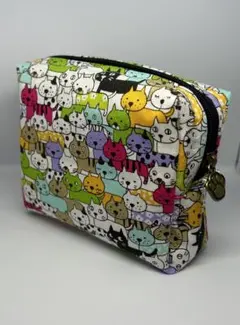サニタリーポーチ　ミニポーチ　ポーチ　ハンドメイド　猫柄