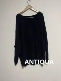 ANTIQUA ブラック Vネックニット ゆったり 薄手のサムネイル