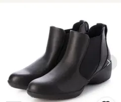 新品、フィットフィット人気ブーツです。履きやすいです。