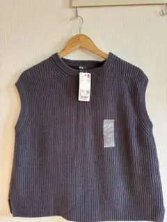 ダークグレー ニットベスト ノースリーブ