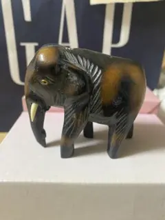手彫り木製象 黒と茶色のツートン